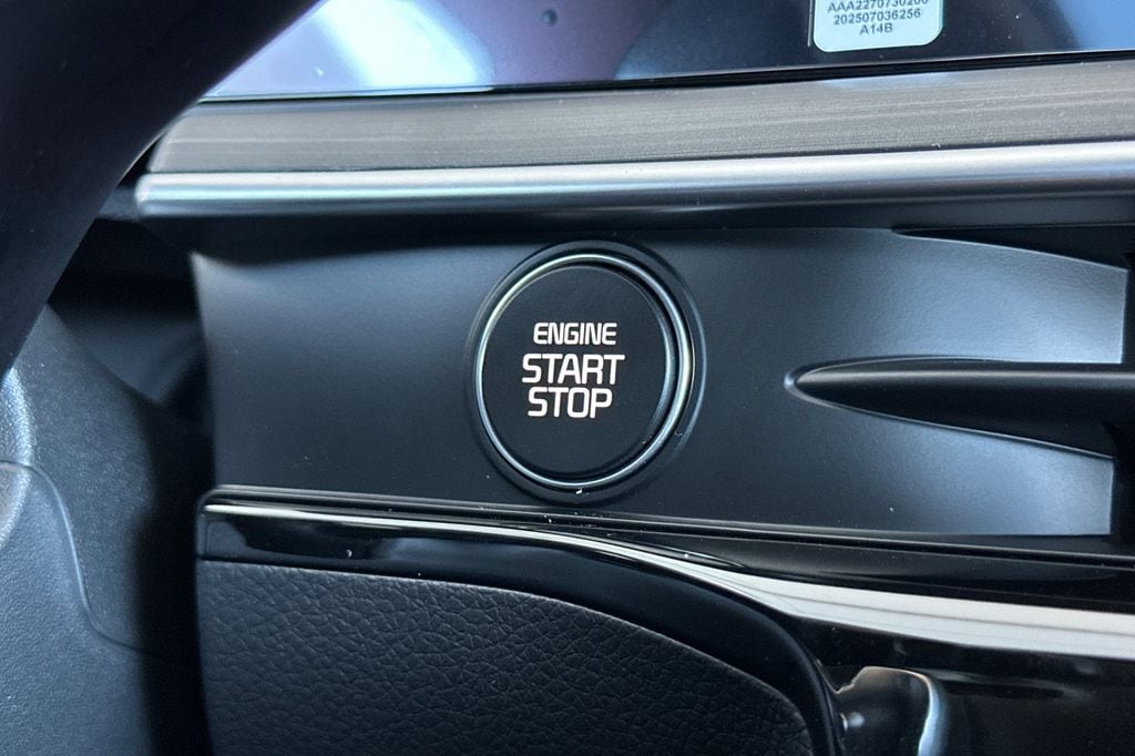 2026 Kia K5 GT - Photo 24