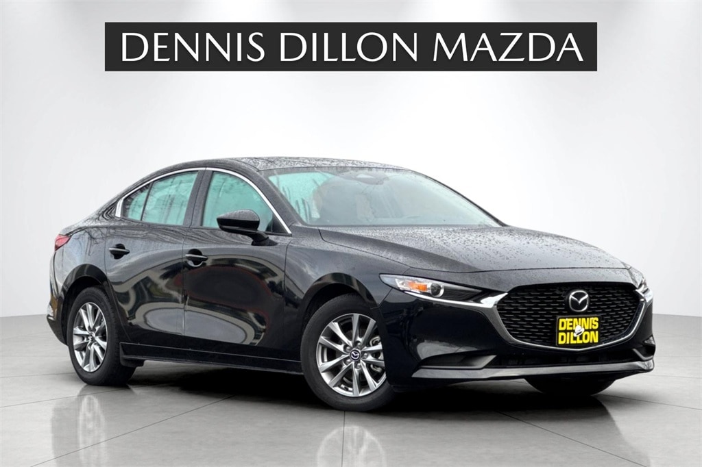 2025 Mazda Mazda3 S's photo