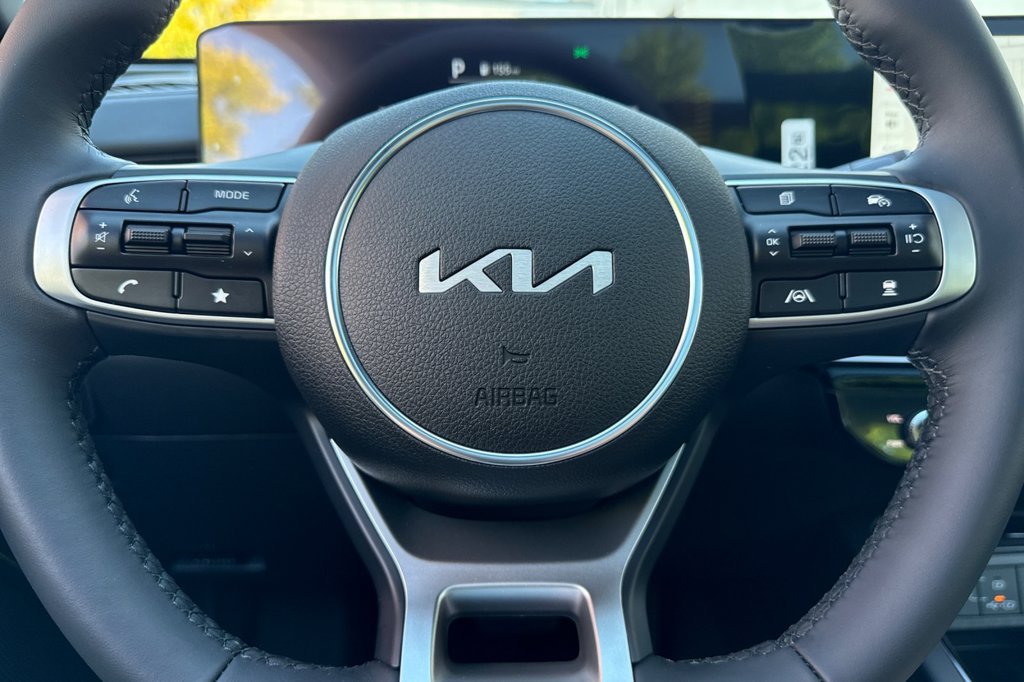2026 Kia K5 GT - Photo 25