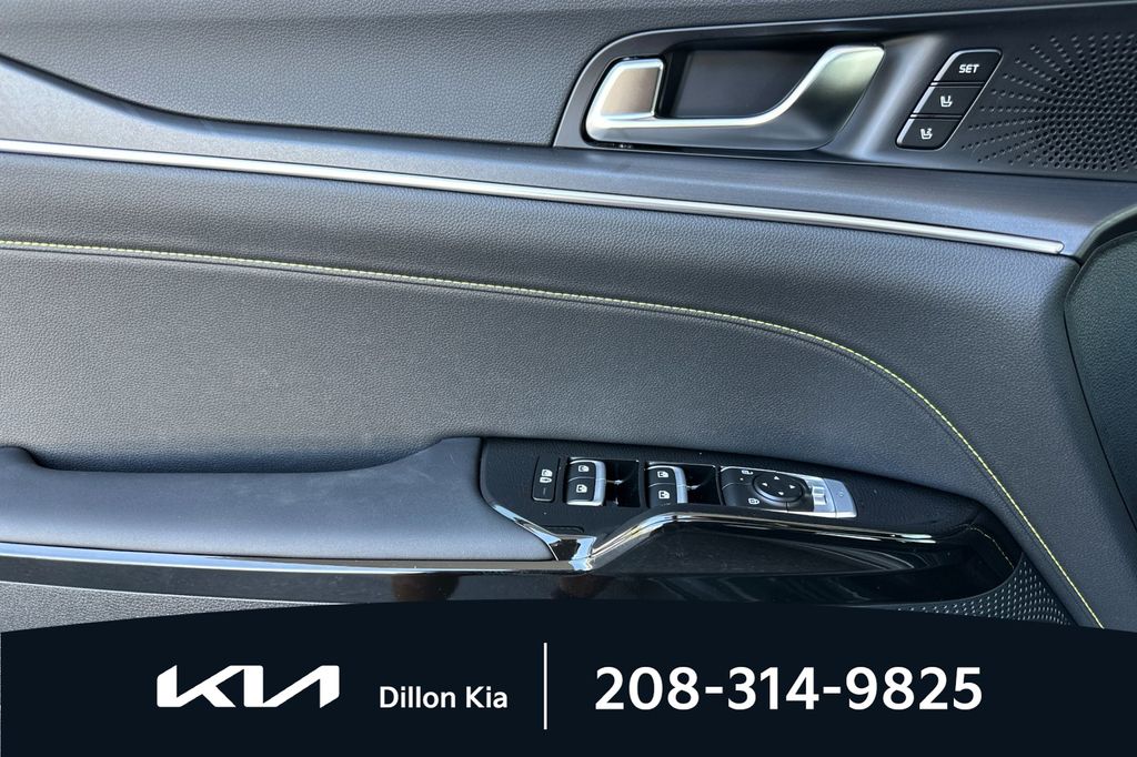 2026 Kia K5 GT - Photo 11