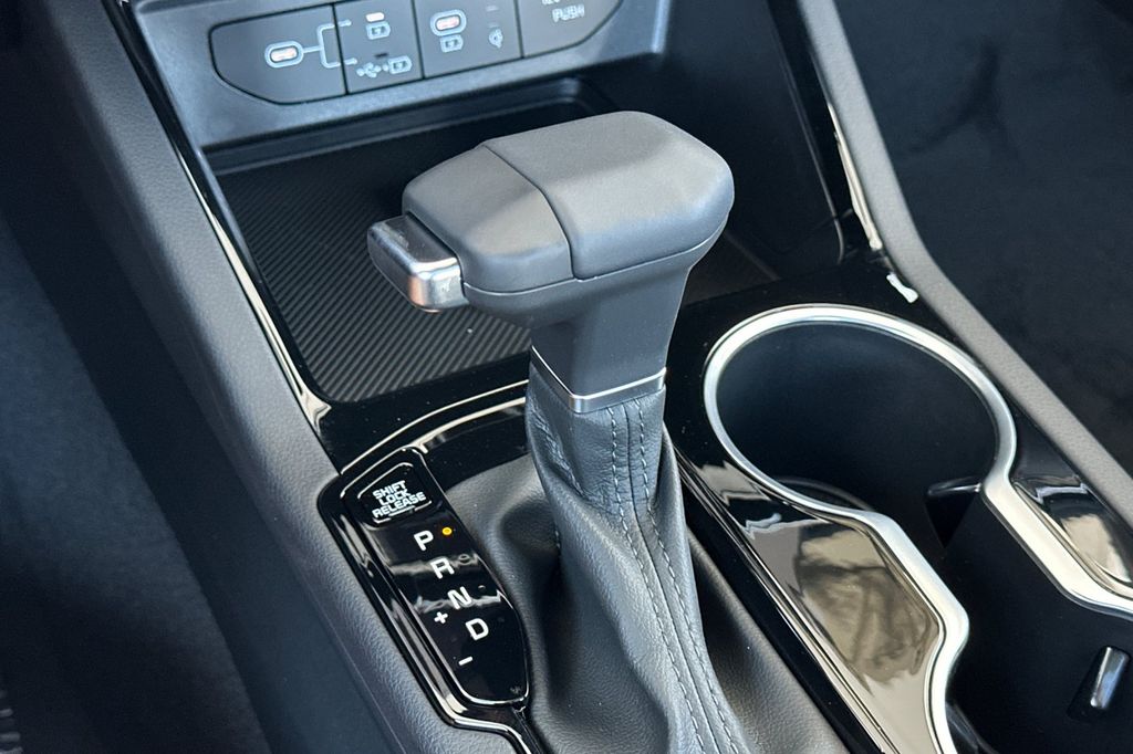 2026 Kia K5 GT - Photo 23