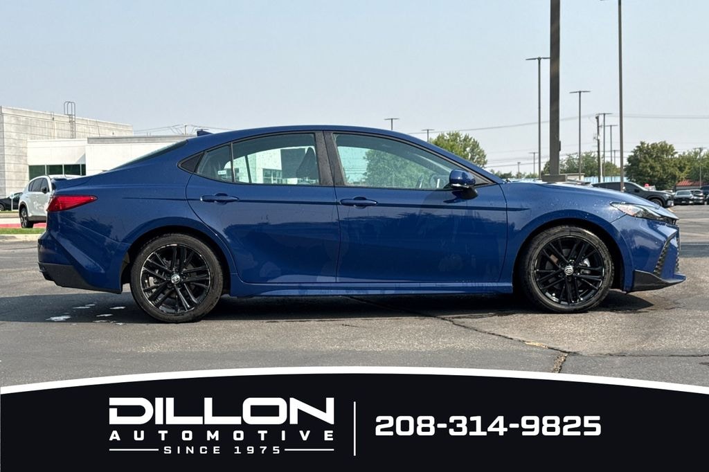 Used 2025 Toyota Camry SE Sedan