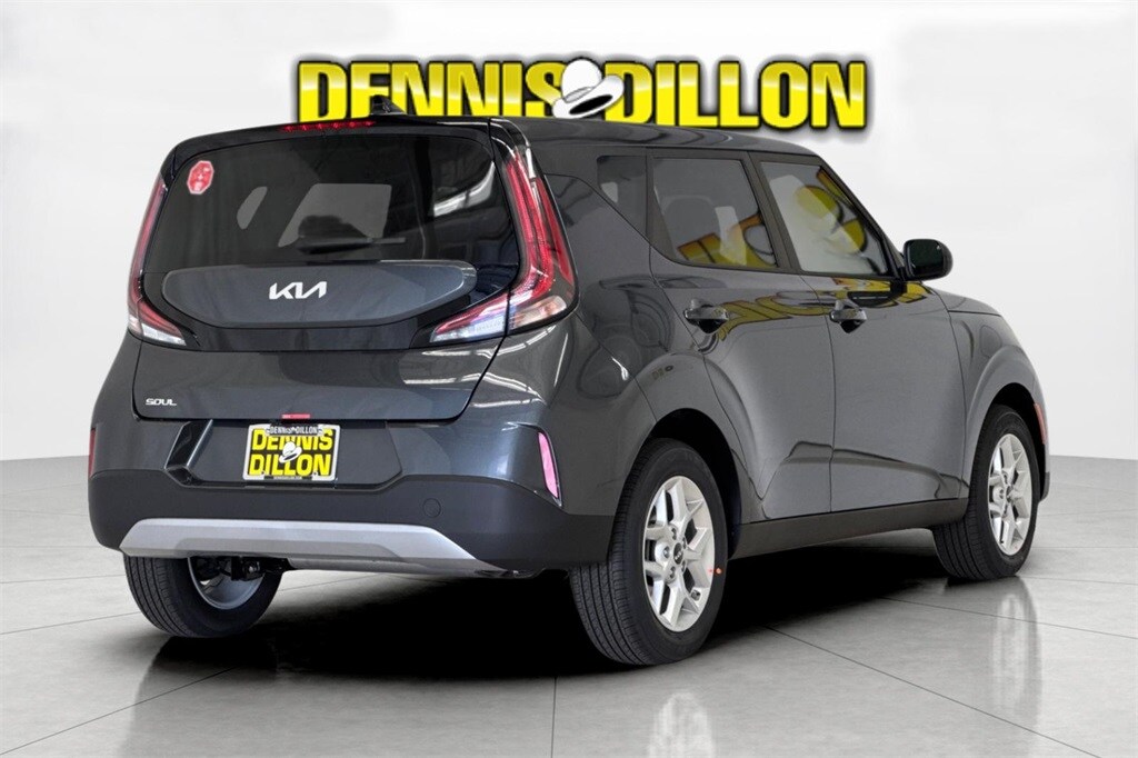 2025 Kia Soul LX photo 3