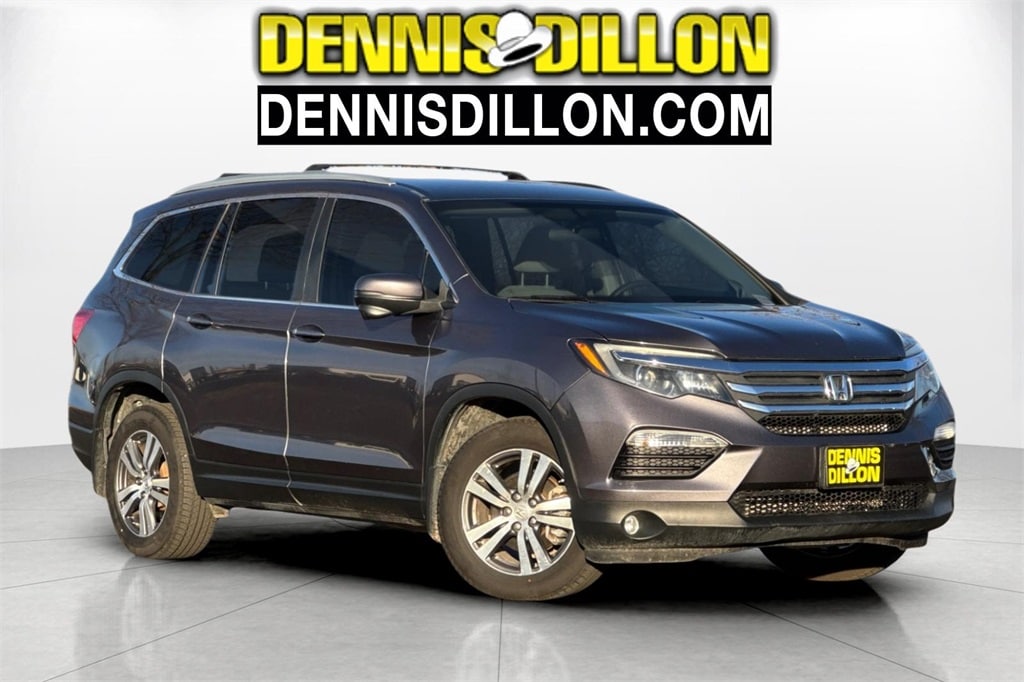 2017 Honda Pilot EX's photo