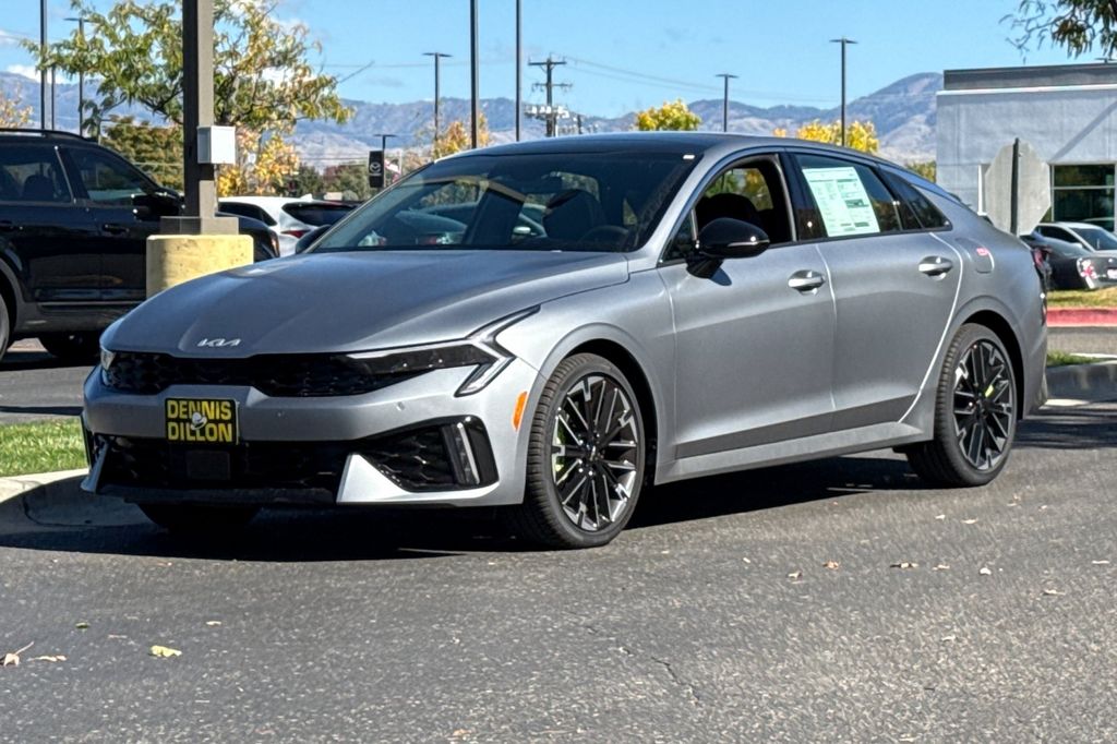 2026 Kia K5 GT - Photo 11
