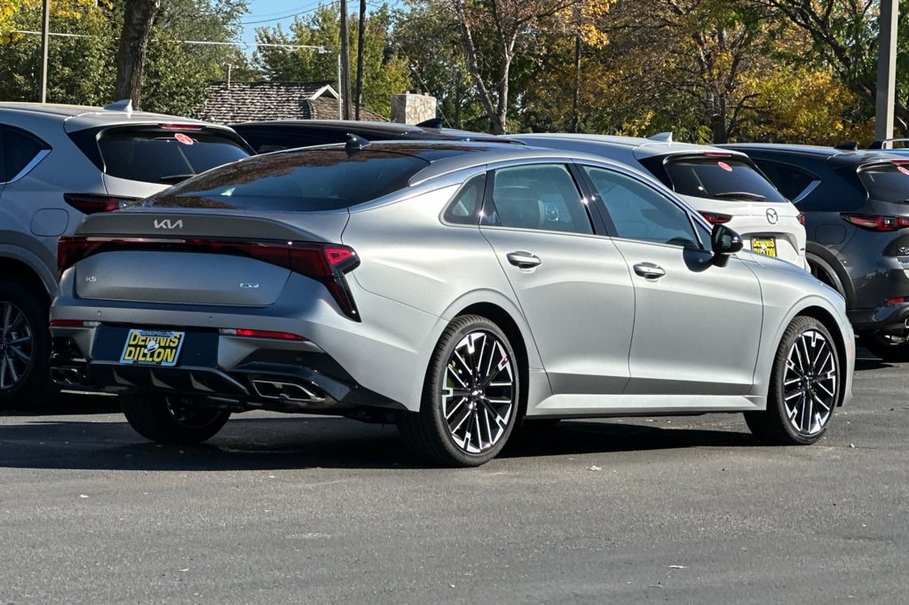 2026 Kia K5 GT - Photo 6