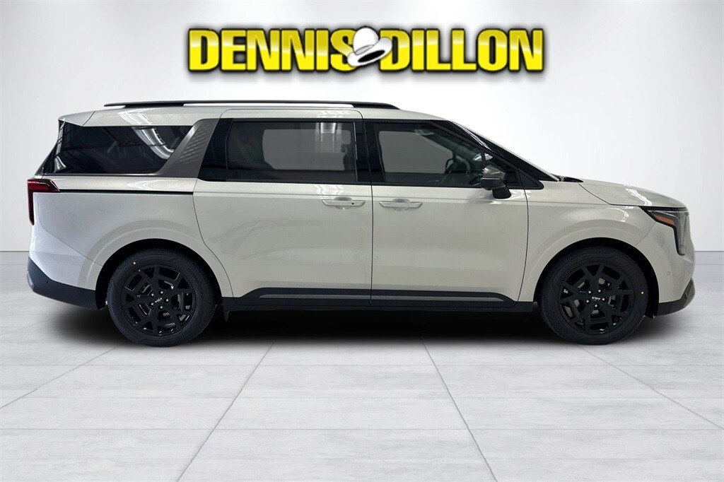 2025 Kia Carnival SX Prestige photo 3