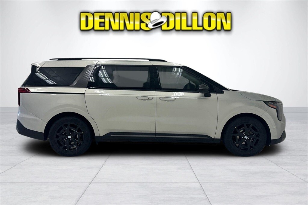 2025 Kia Carnival SX Prestige photo 3