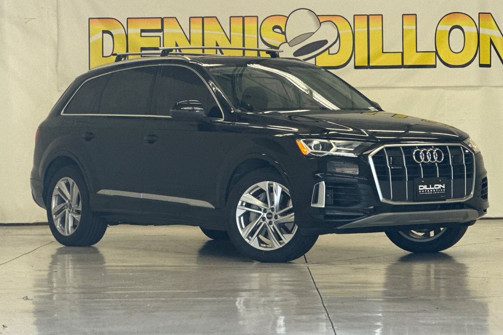 2023 Audi Q7 55 Premium Plus quattro Tiptronic's photo