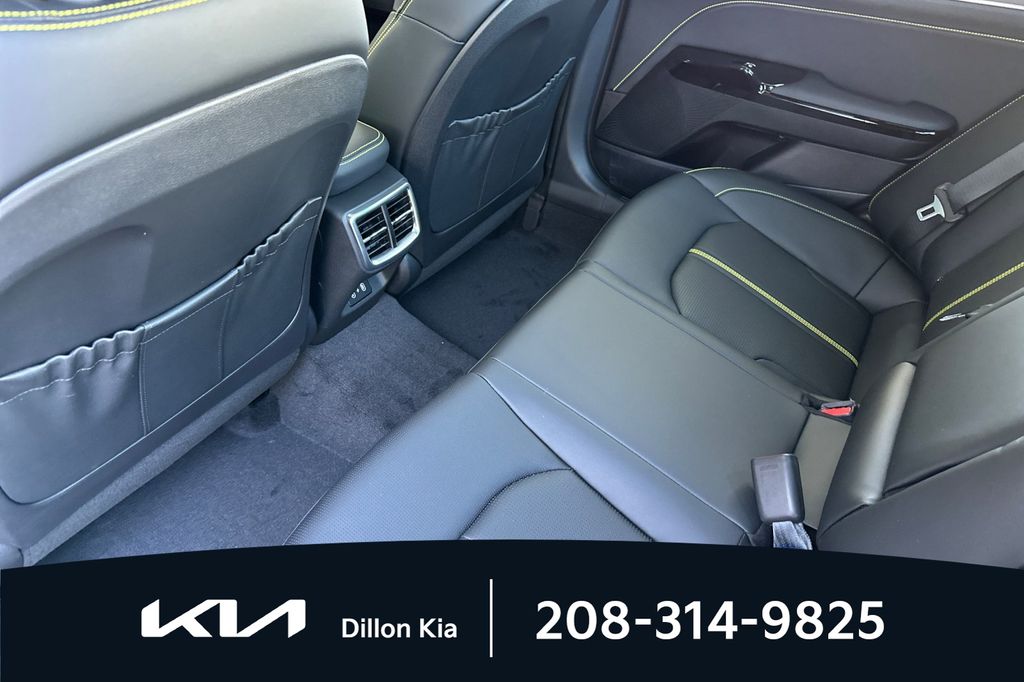 2026 Kia K5 GT - Photo 12