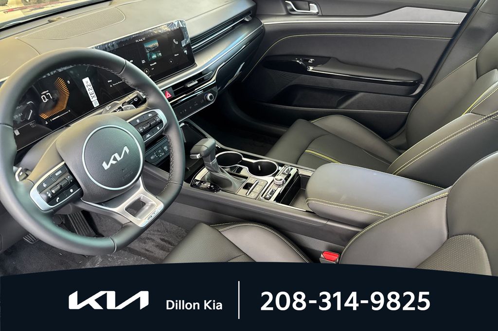 2026 Kia K5 GT - Photo 10