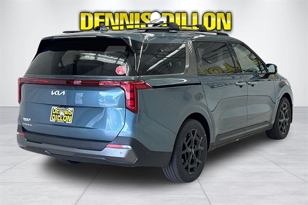 2025 Kia Carnival SX photo 4