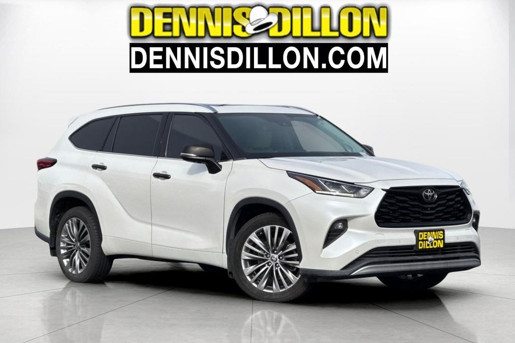 Used 2021 Toyota Highlander Platinum SUV