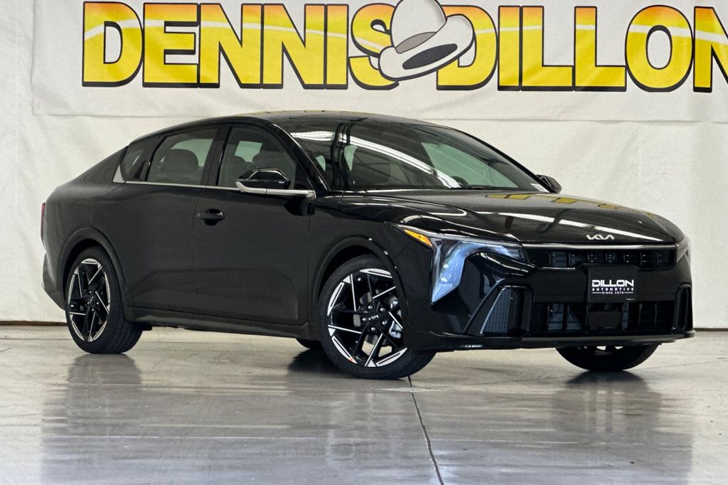 2026 Kia K4 GT-Line AT's photo