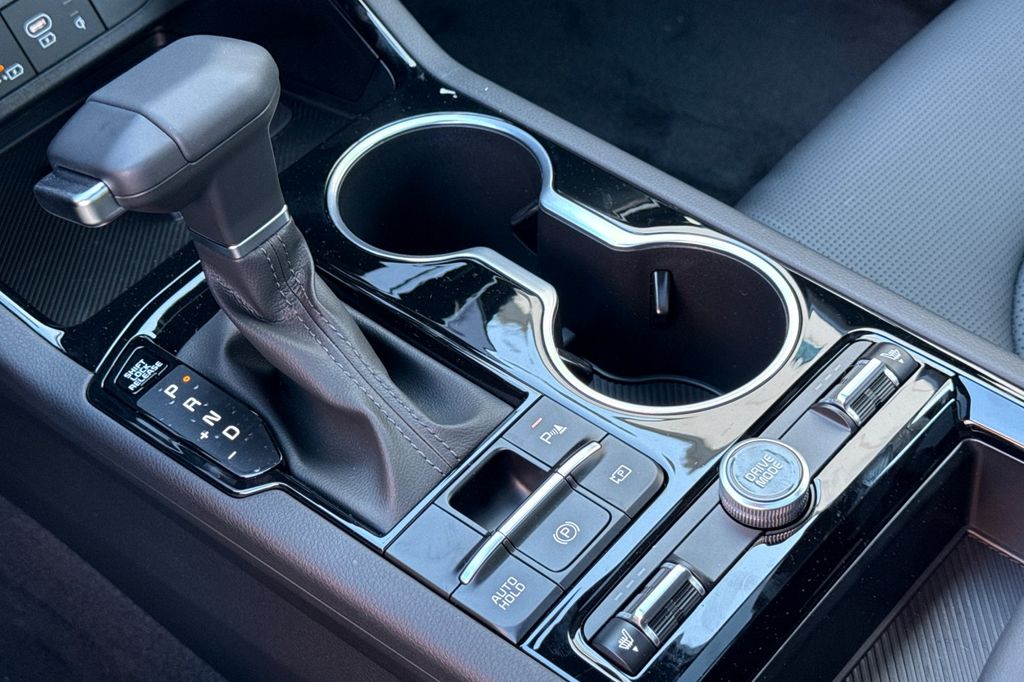 2026 Kia K5 GT - Photo 23
