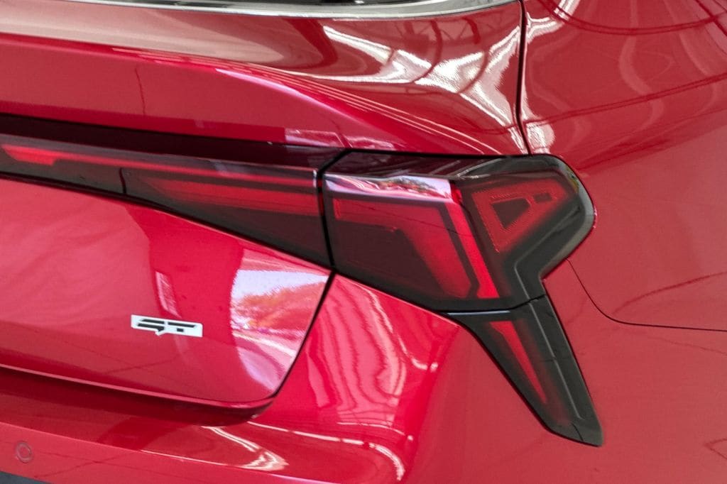 2026 Kia K5 GT - Photo 24