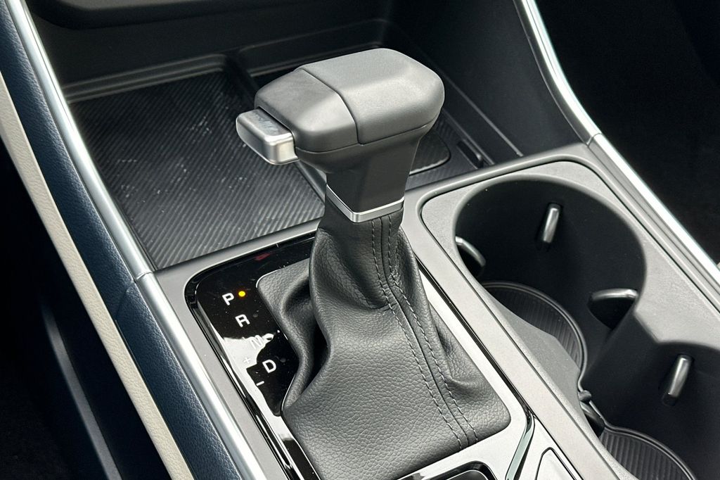 2025 Kia Carnival SX - Photo 22