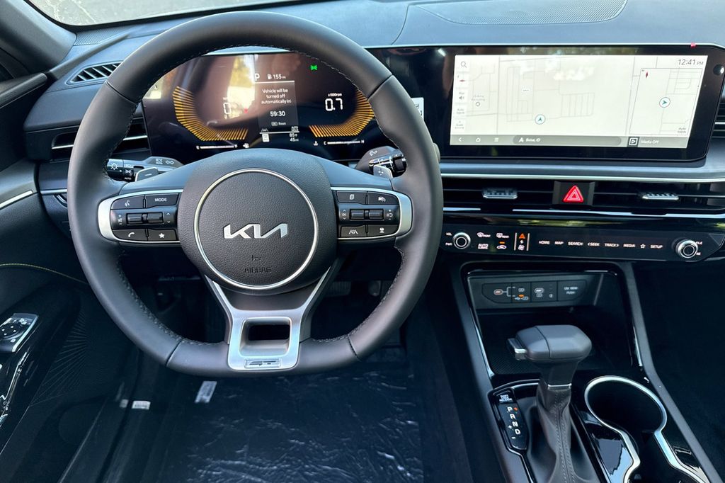 2026 Kia K5 GT - Photo 15