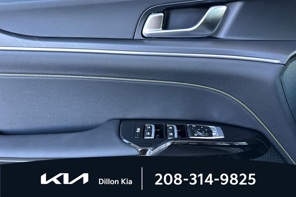 2026 Kia K5 GT - Photo 11