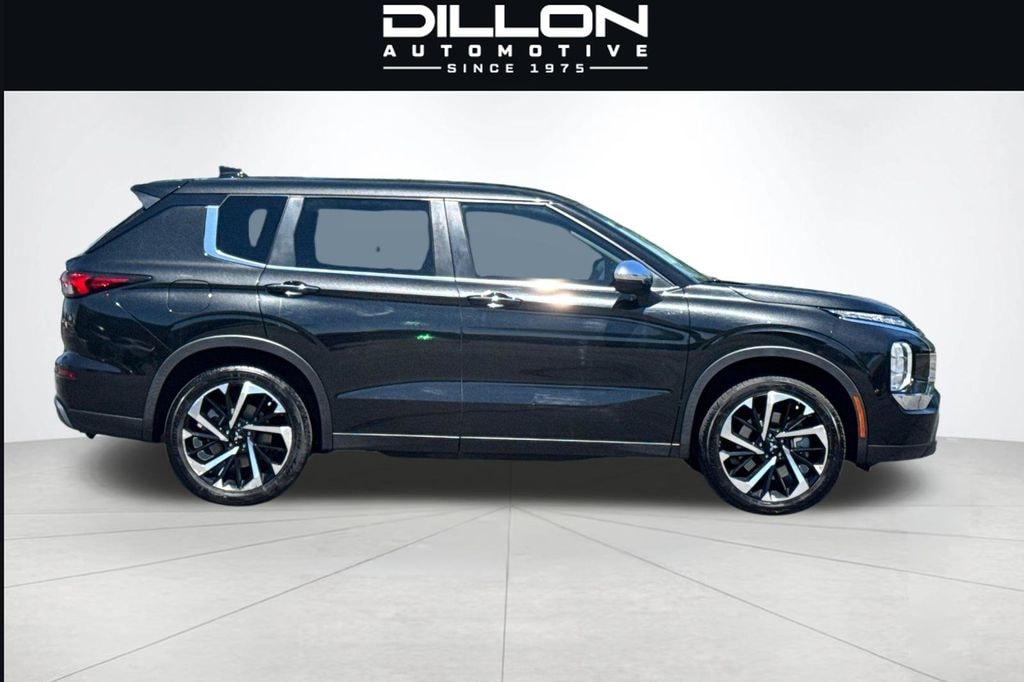 Used 2022 Mitsubishi Outlander ES CUV