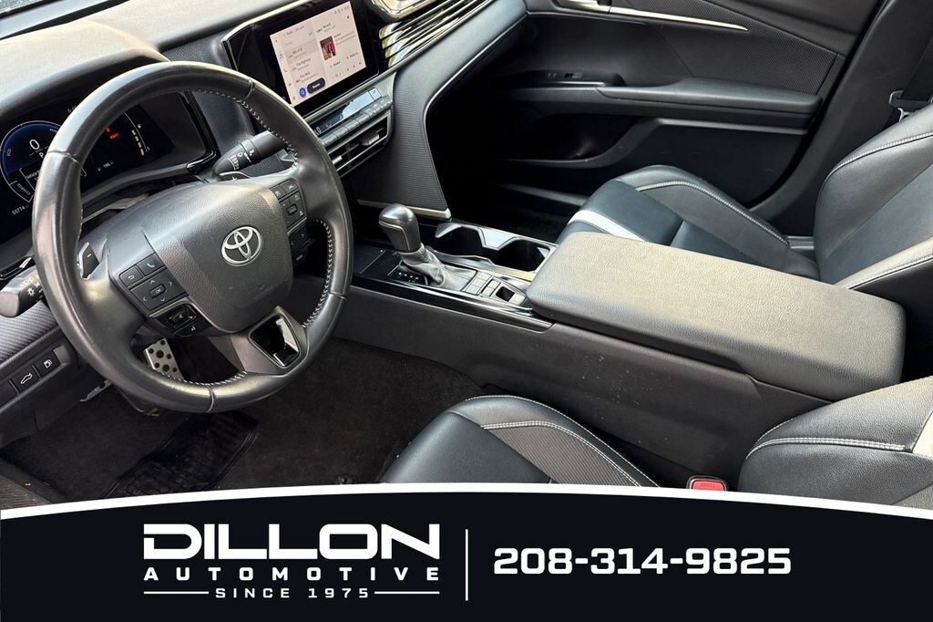 Used 2025 Toyota Camry SE Sedan