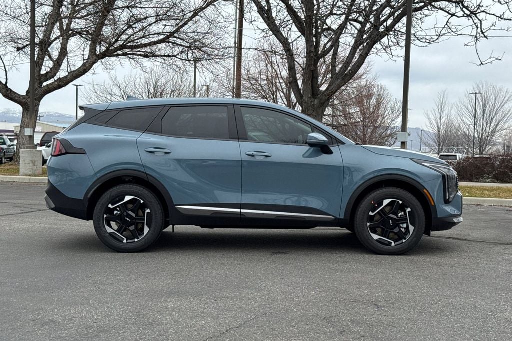 New 2026 Kia Sportage Hybrid S SUV