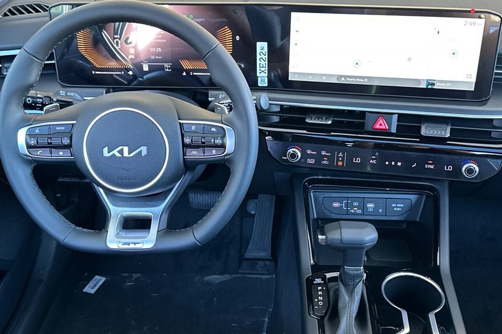 2026 Kia K5 GT - Photo 15