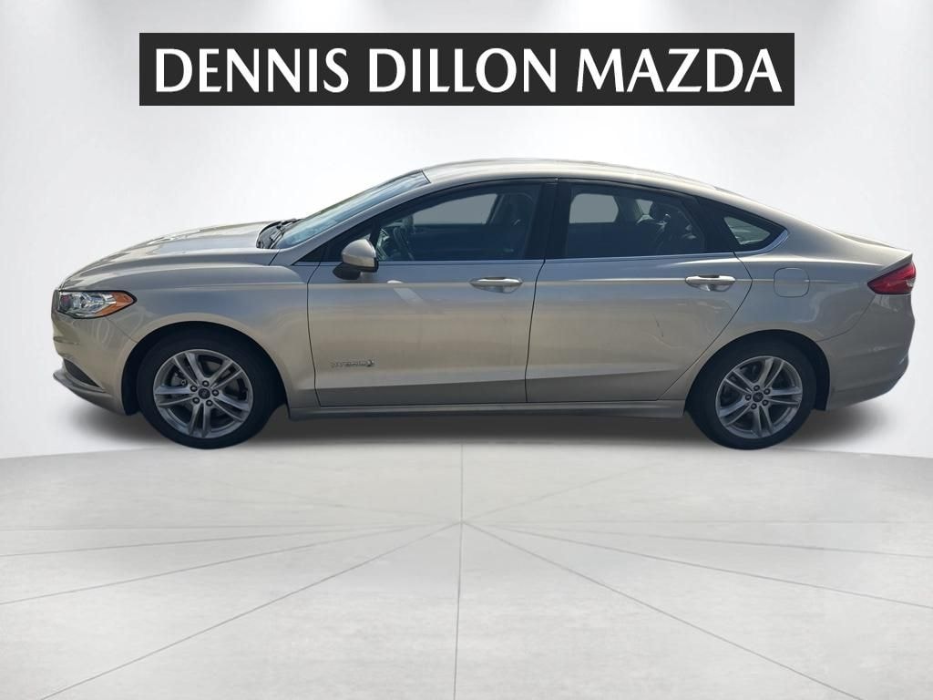 Used 2018 Ford Fusion Hybrid SE Sedan
