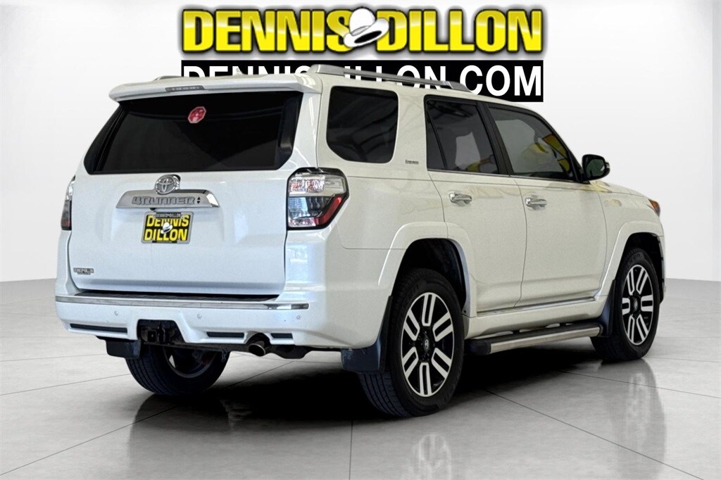 2017 Toyota 4Runner Limited photo 2
