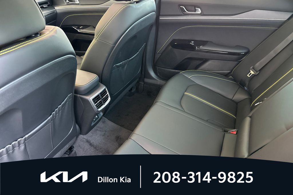 2026 Kia K5 GT - Photo 12