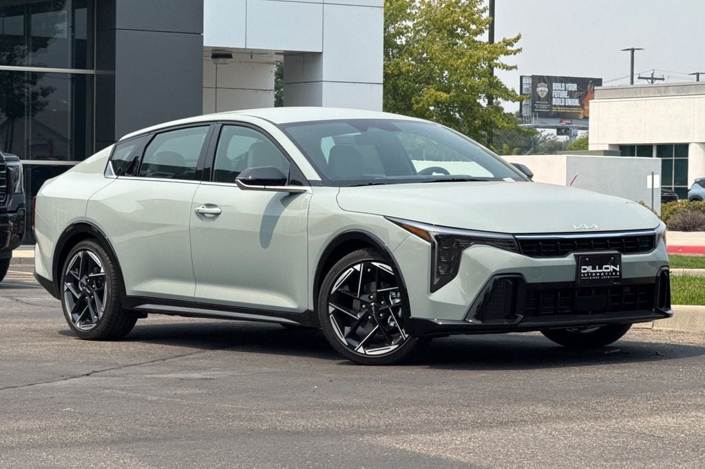 New 2026 Kia K4 GT-Line Sedan