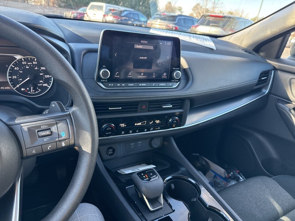 Used 2024 Nissan Rogue SV SUV