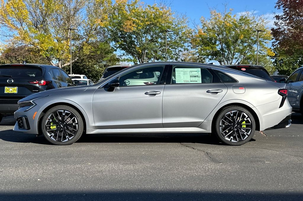 2026 Kia K5 GT - Photo 10