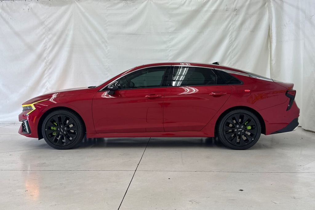 2026 Kia K5 GT - Photo 6
