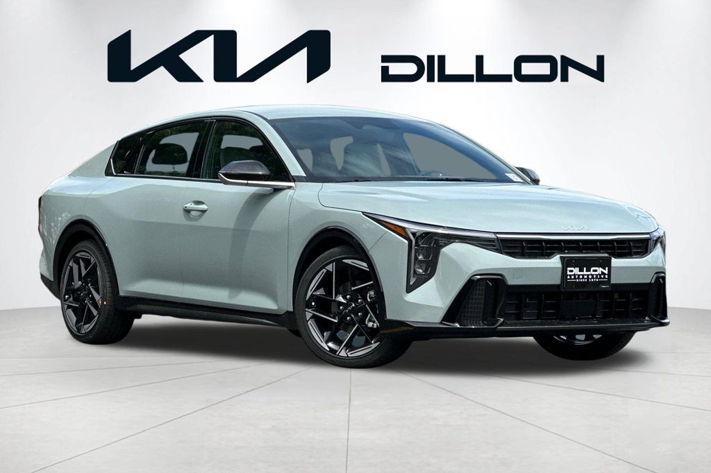 2026 Kia K4 GT-Line AT's photo