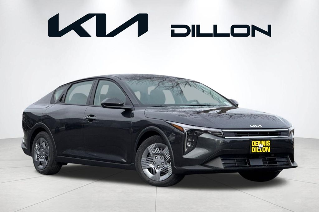 2026 Kia K4 LX AT's photo