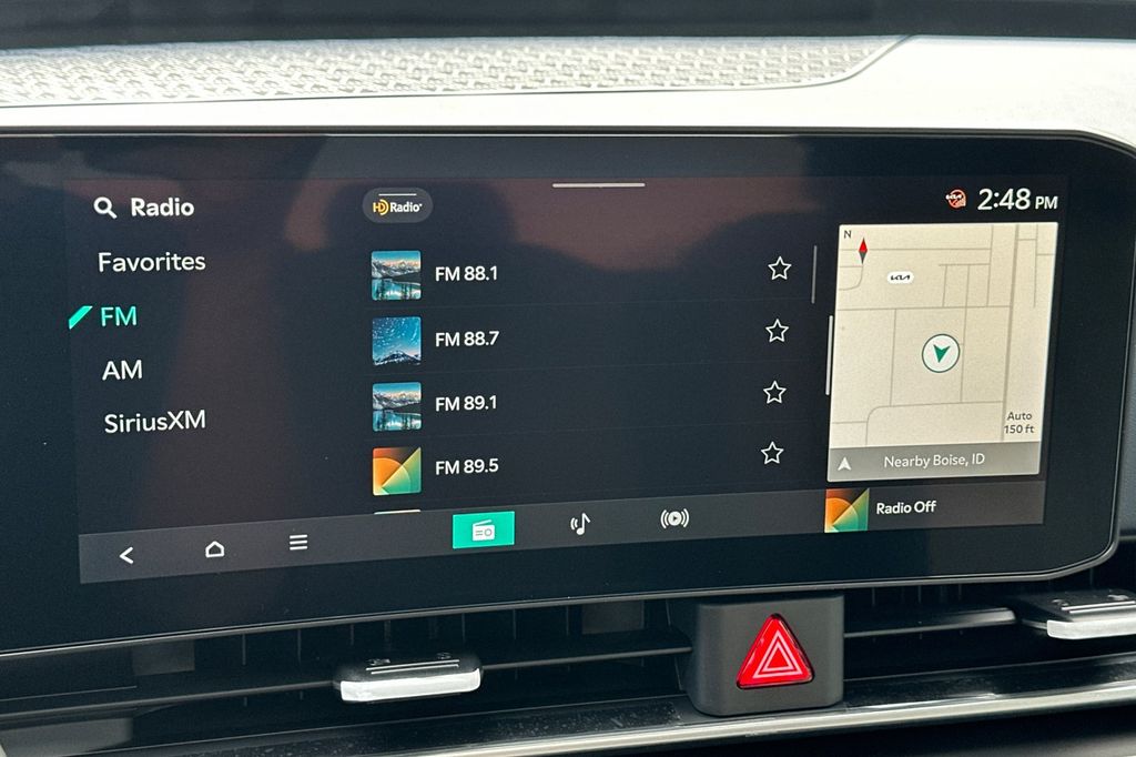 2025 Kia Carnival SX - Photo 18