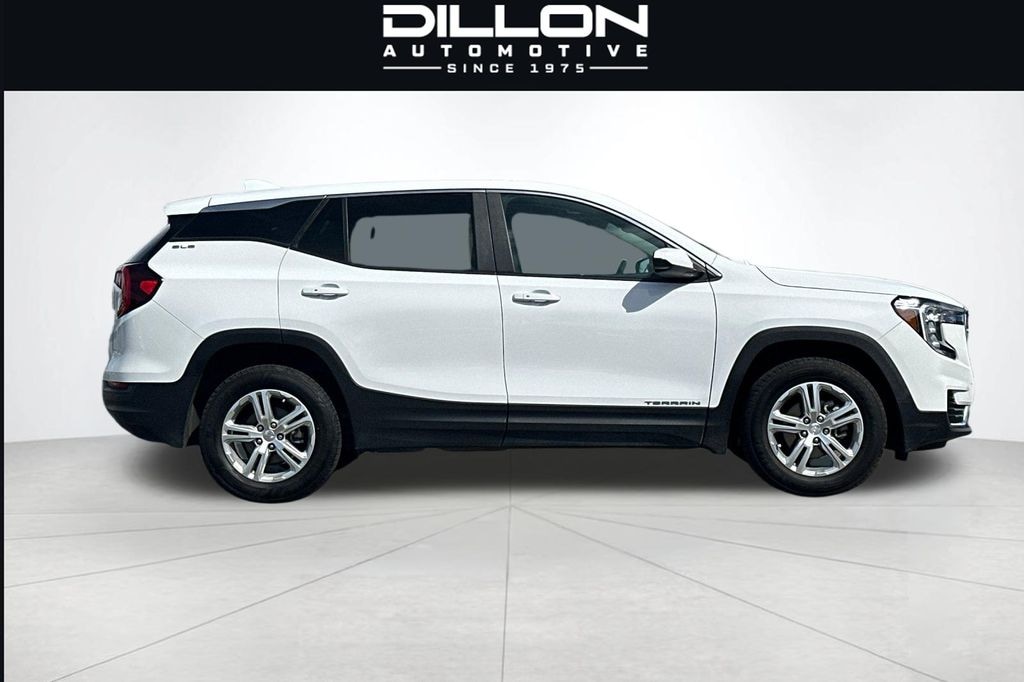 Used 2024 GMC Terrain SLE SUV