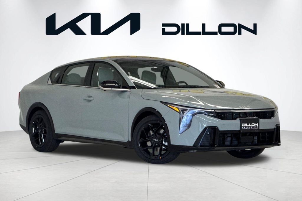 2026 Kia K4 GT-Line Turbo AT's photo