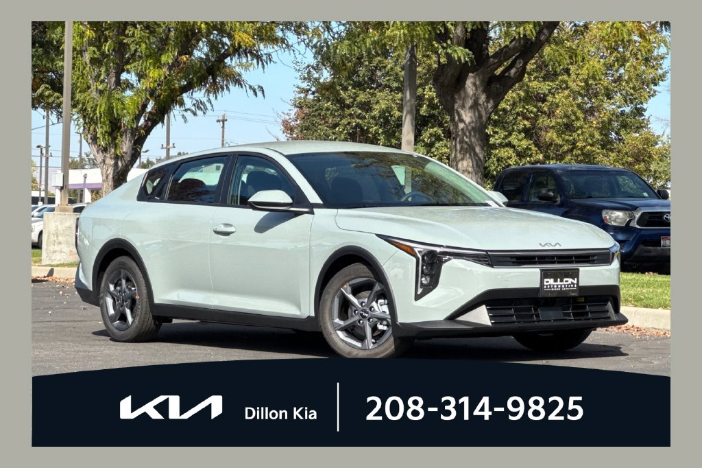2026 Kia K4 LXS