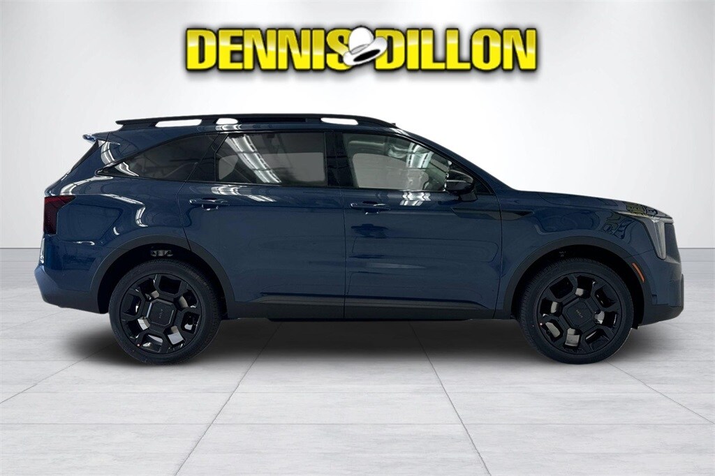 2025 Kia Sorento X-Line SX photo 3