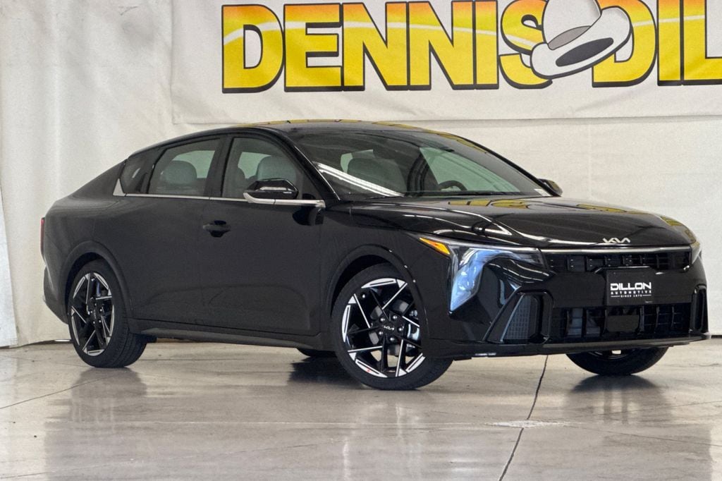 2026 Kia K4 GT-Line AT's photo