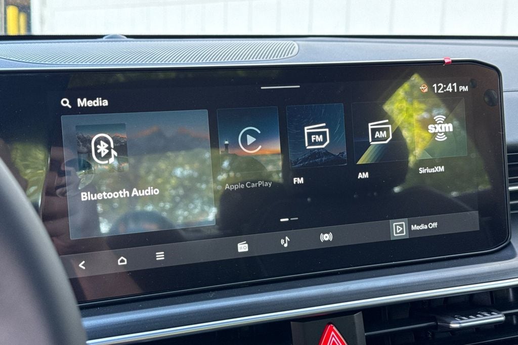 2026 Kia K5 GT - Photo 18