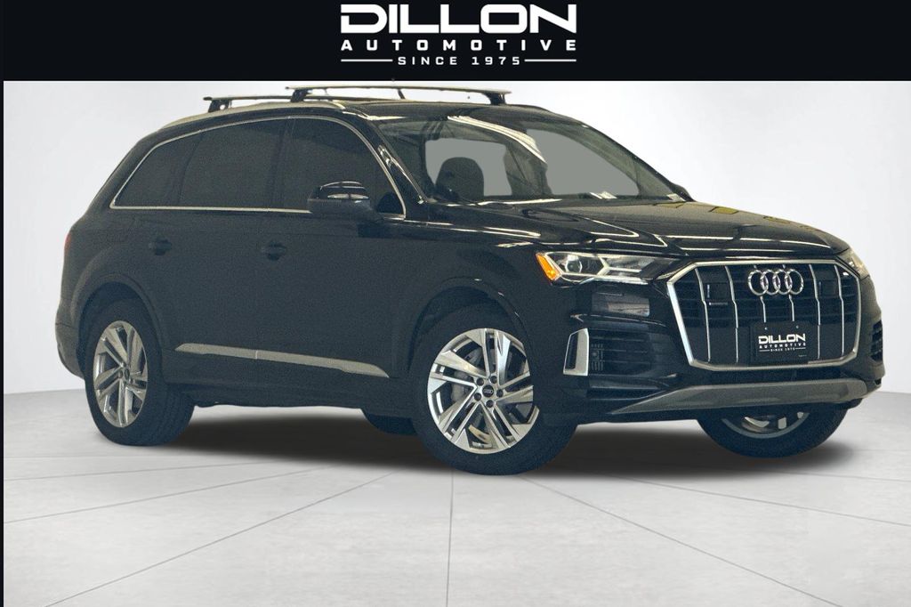 2023 Audi Q7 55 Premium Plus quattro Tiptronic's photo