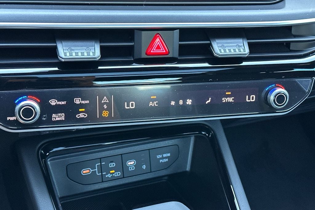 2026 Kia K5 GT - Photo 19