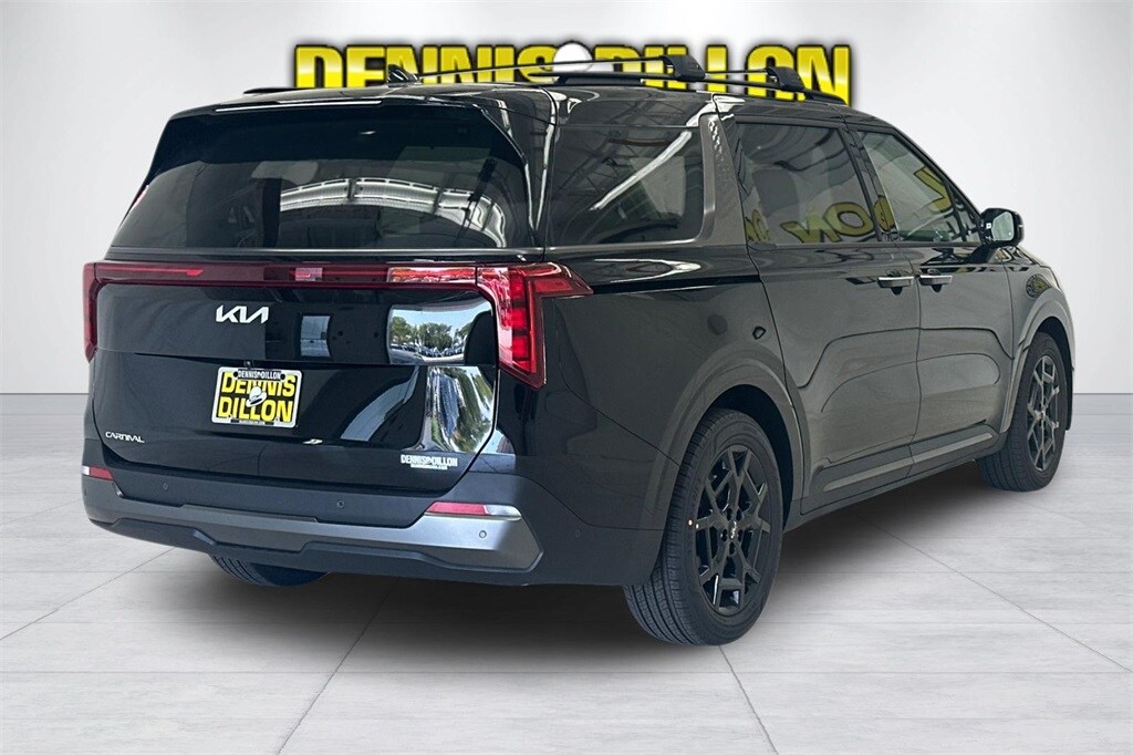 2025 Kia Carnival SX photo 4