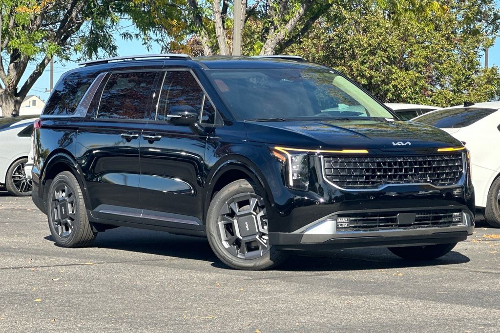 2026 Kia Sedona SX HEV's photo