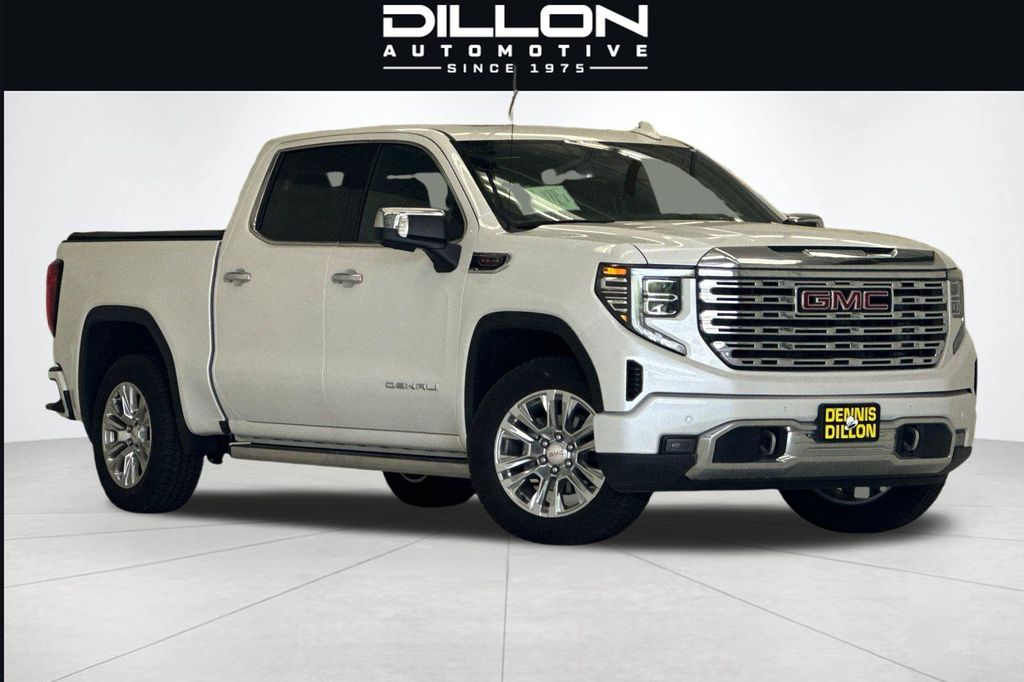 2025 GMC Sierra 4WD Crew Cab Short Box Denali's photo