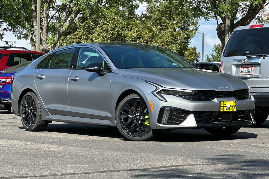 2026 Kia K5 GT - Photo 2