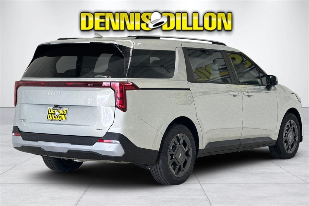 2025 Kia Carnival EX photo 4